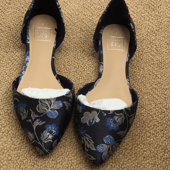 GAP Shoes - New Gap sz 8 black/blue/silver flats